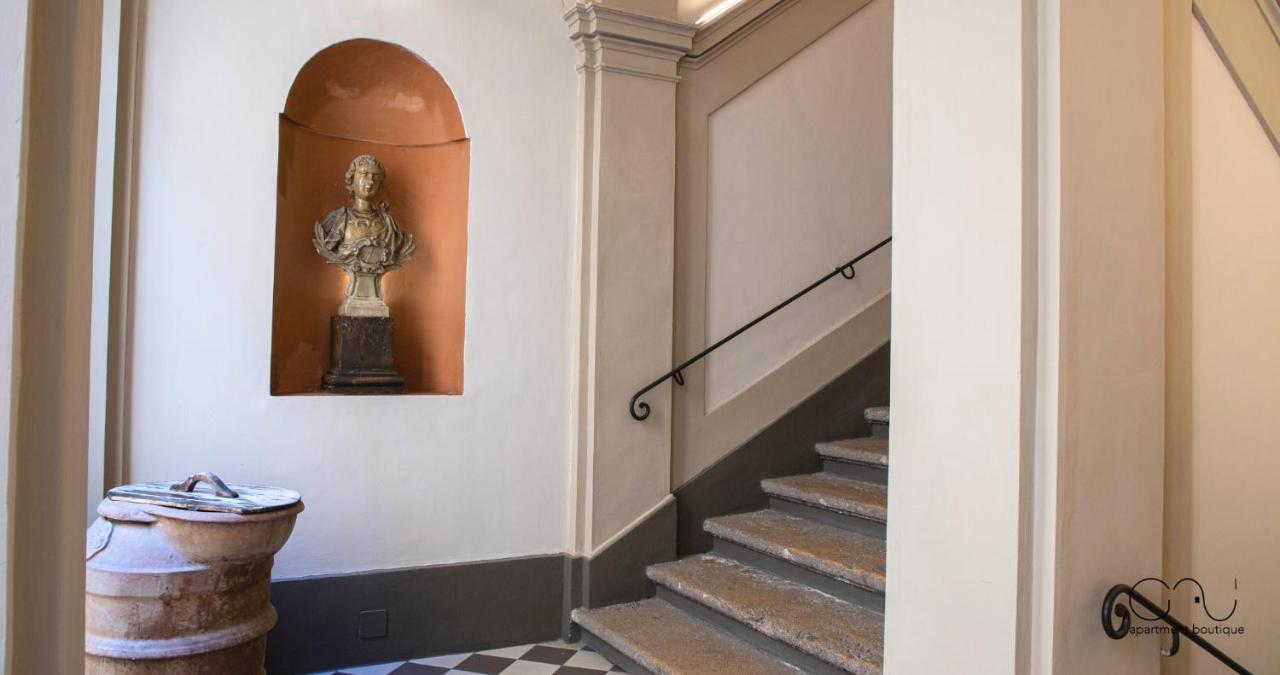 Terni Centro In Palazzo Storico By Gavi Apartments Kültér fotó